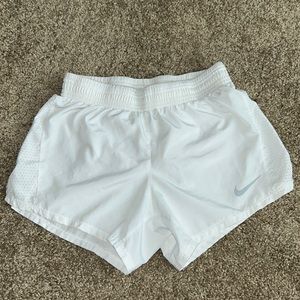 nike running shorts with liner
